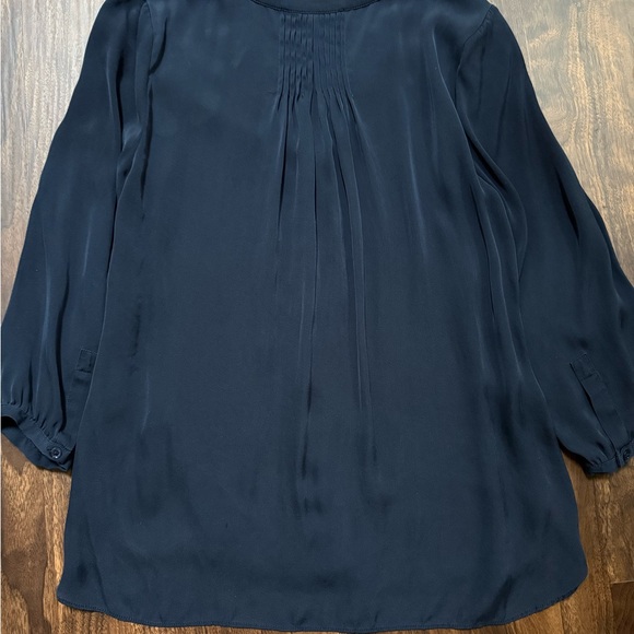 Quince Navy Blue Washable Stretch Silk Pleat Back Blouse - Picture 3 of 4